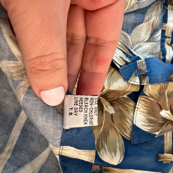 Pierre Cardin Blue Collared Short Sleeve Button Up Hawaiian Shirt Size Large - Picture 6 of 7